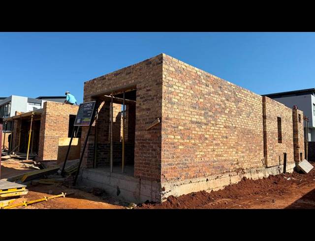 4 BEDROOM HOUSE FOR SALE IN FOUNTAINBROOK ESTATE